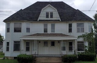 502 S Walnut Ave in Freeport, IL - Building Photo