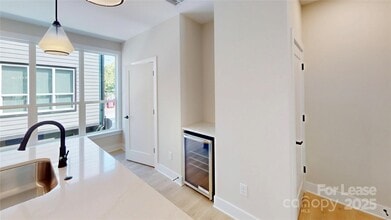 409 Devender Ln in Charlotte, NC - Building Photo - Building Photo