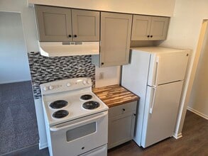 Jamestown Apartments in Charlotte, MI - Foto de edificio - Building Photo