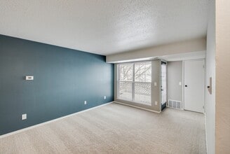 1820 South Apartments in Mt. Pleasant, MI - Foto de edificio - Building Photo
