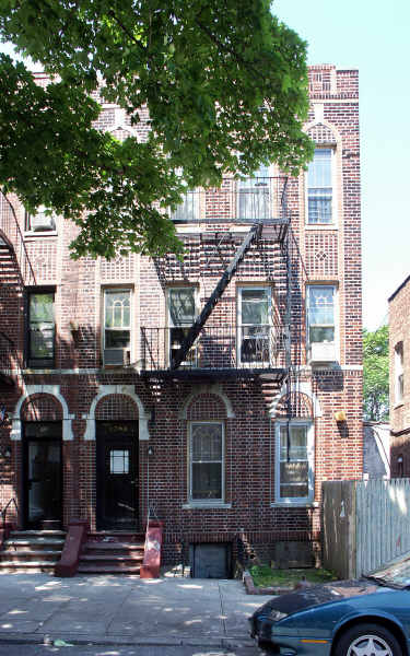 1708 E 4th St in Brooklyn, NY - Building Photo