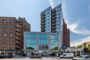 Kew Gardens Tower in Kew Gardens, NY - Building Photo