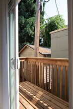 1925 NE Schuyler St in Portland, OR - Building Photo - Building Photo