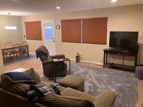 2333 Sky Meadows Ct in South Lake Tahoe, CA - Building Photo - Building Photo