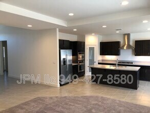 11196 Grazing Cattle Ln in Reno, NV - Building Photo - Building Photo