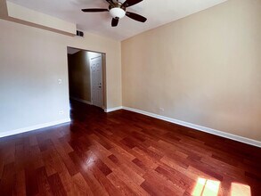 2233 N Kedzie Blvd in Chicago, IL - Building Photo - Building Photo