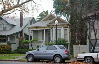 2814 H St in Sacramento, CA - Building Photo - Building Photo