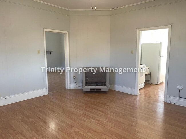 2025 1/2 Pride Ave in Clarksburg, WV - Building Photo - Building Photo