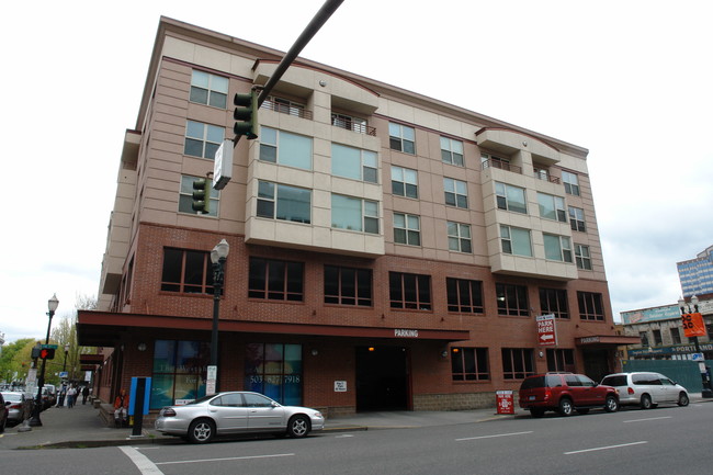 Westshores Apartments in Portland, OR - Foto de edificio - Building Photo