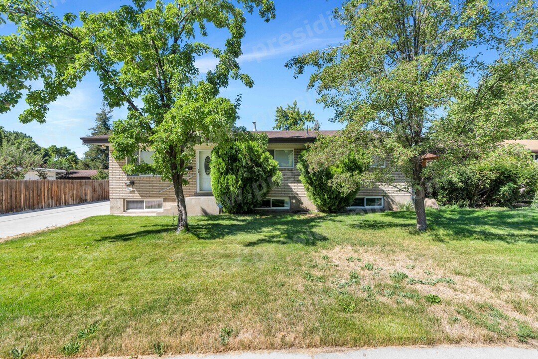 1149 N 800 W St in Provo, UT - Building Photo