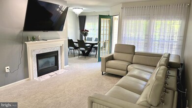 12020 Amber Ridge Cir in Germantown, MD - Building Photo - Building Photo
