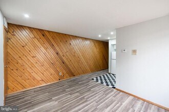 734 S 9th St in Philadelphia, PA - Building Photo - Building Photo