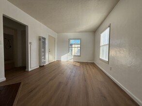 2431-2433 San Pablo Ave in Berkeley, CA - Building Photo - Building Photo