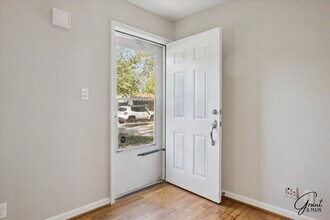 2112 Bonner St in Ferndale, MI - Building Photo - Building Photo
