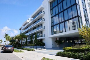 160 Isle of Venice Dr, Unit 401 in Fort Lauderdale, FL - Building Photo