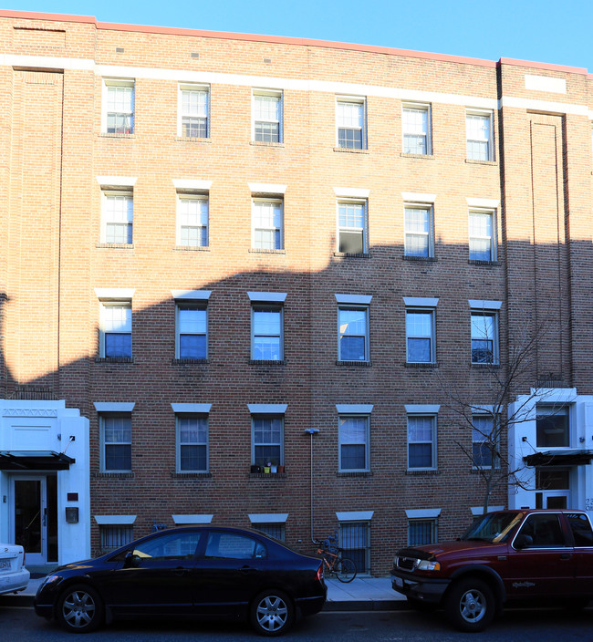 Meridian Hill Apartments in Washington, DC - Building Photo - Building Photo