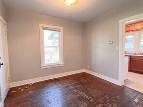 721 Dean St in Woodstock, IL - Building Photo - Building Photo