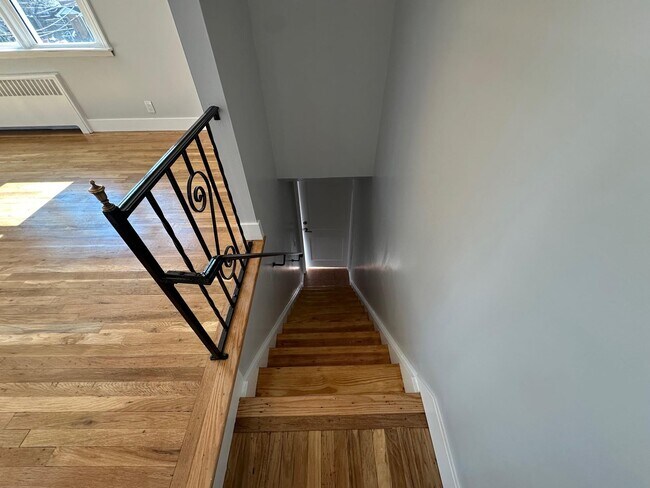 99-07 23rd Ave-Unit -2nd Floor in Queens, NY - Building Photo - Building Photo