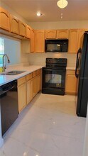 3120 Ringwood Meadow in Sarasota, FL - Building Photo - Building Photo