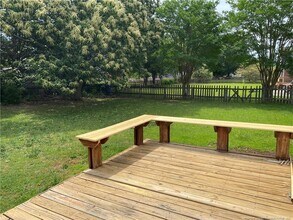 1175 Helmsley Dr in Fayetteville, NC - Building Photo - Building Photo
