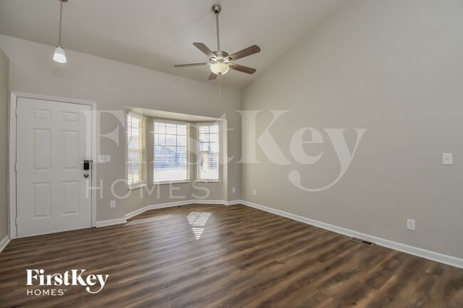 6216 Gossamer St in Colorado Springs, CO - Foto de edificio - Building Photo