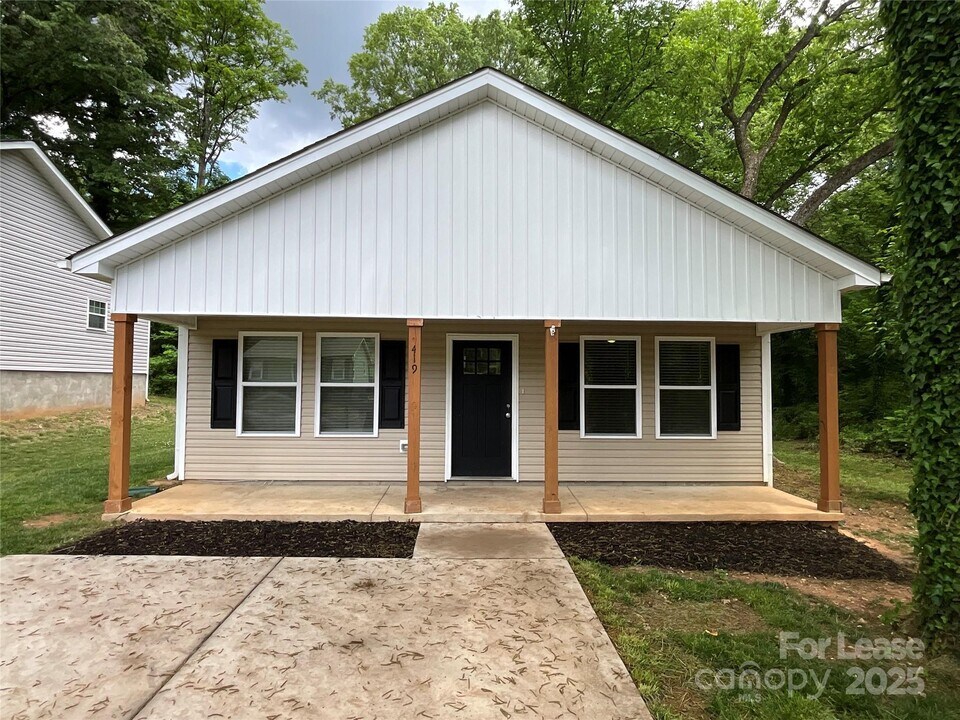 419 S Green St in Statesville, NC - Building Photo