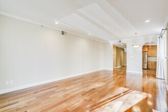 30 Lorton Ave in Burlingame, CA - Building Photo - Building Photo