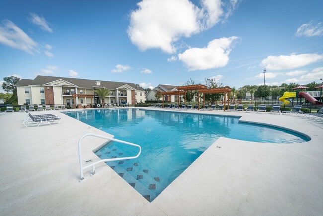 Northwind Apartments in Valdosta, GA - Foto de edificio - Building Photo