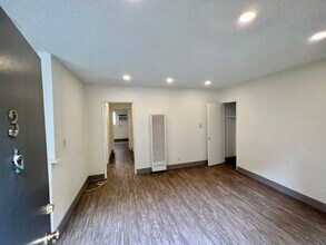 12727 Matteson Ave, Unit 3 in Los Angeles, CA - Building Photo - Building Photo