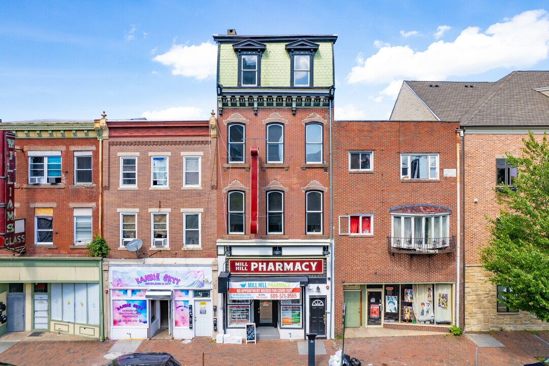 334 S Broad St in Trenton, NJ - Foto de edificio