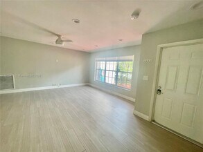 10400 NW 5th Ct in Plantation, FL - Building Photo - Building Photo