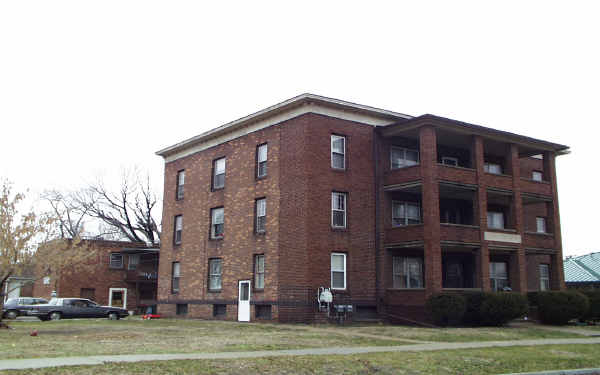 Pagoda in Mount Clemens, MI - Building Photo - Building Photo