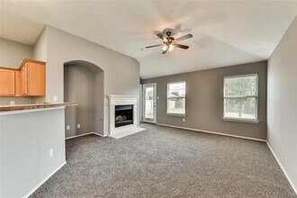 8100 Tierra Del Sol Rd in Arlington, TX - Building Photo - Building Photo