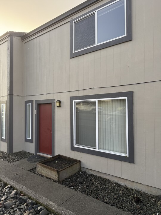 931 12th St, Unit 931 12th Street 1 in Arcata, CA - Building Photo