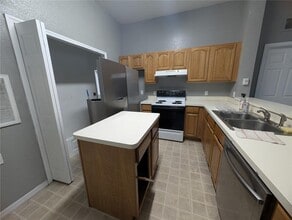 970 N Spring Garden Ave in DeLand, FL - Foto de edificio - Building Photo