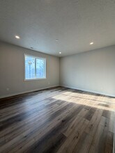 180 W College St in Mt Angel, OR - Building Photo - Building Photo