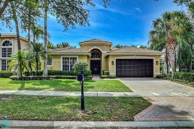 property at 19179 Skyridge Cir