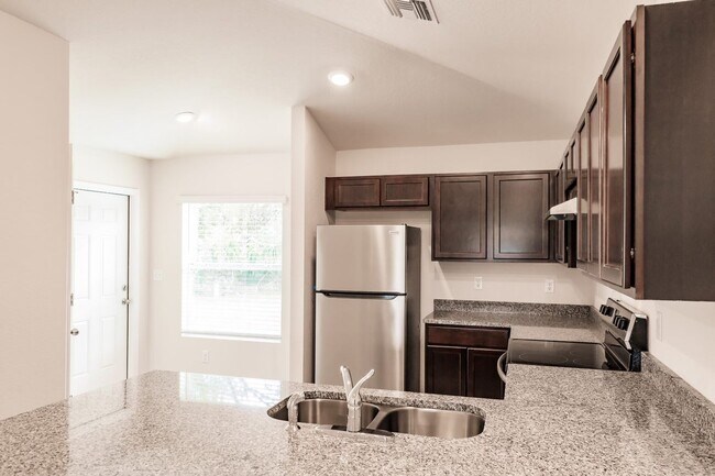 139 Lomond Dr in Port Charlotte, FL - Building Photo - Building Photo