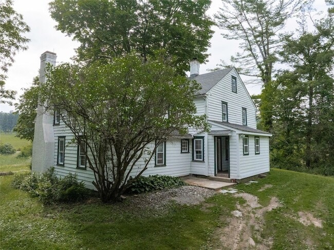 property at 11 Glen Arden Dr