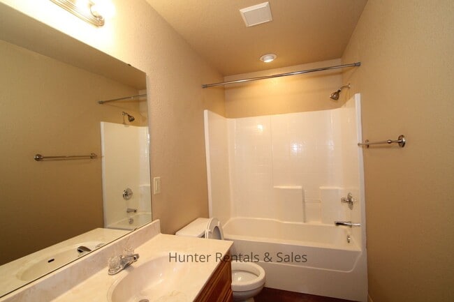 property at 3300 Alicante Ct