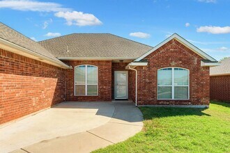 3104 Loren Dr in Moore, OK - Building Photo - Building Photo