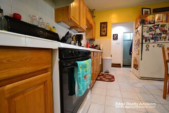 19 Lothrop St, Unit 1 in Boston, MA - Building Photo - Building Photo