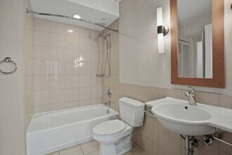 1295 S Michigan Ave in Chicago, IL - Building Photo - Building Photo