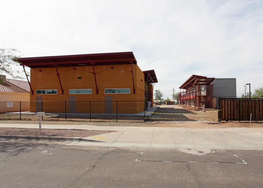 12771 W Grand Ave in Surprise, AZ - Building Photo