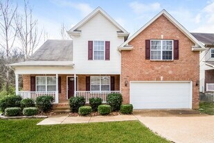 1549 Bridgecrest Dr in Nashville, TN - Building Photo