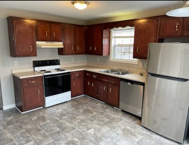 440 Terrier Way in Clarksville, TN - Building Photo - Building Photo