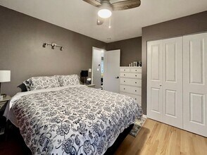 17620 8th Ave N in Minneapolis, MN - Foto de edificio - Building Photo