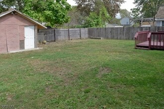 218 Hiawatha Blvd in Parsippany Troy Hills, NJ - Building Photo - Building Photo