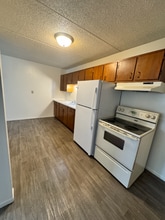 535 Jefferson St SE in Hutchinson, MN - Foto de edificio - Building Photo