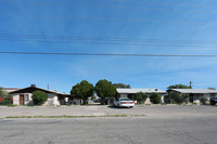 5763-5785 E 26th St in Tucson, AZ - Foto de edificio - Building Photo